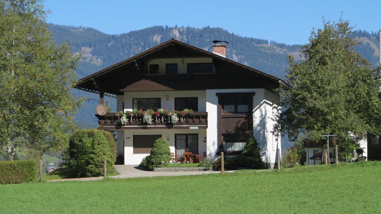 Ferienwohnung Kunterbunt Gosau Rum bild