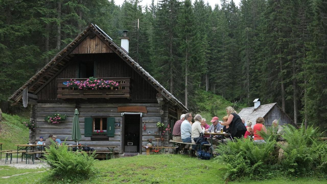 Ferienwohnung Kunterbunt Gosau Exteriör bild